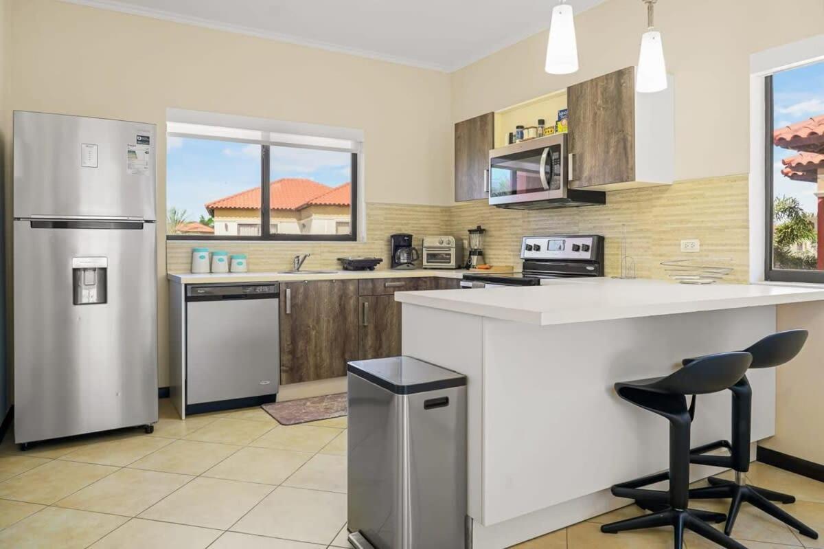 פאלם ביץ' Wonder Apartment In Gold Coast With Private Pool מראה חיצוני תמונה